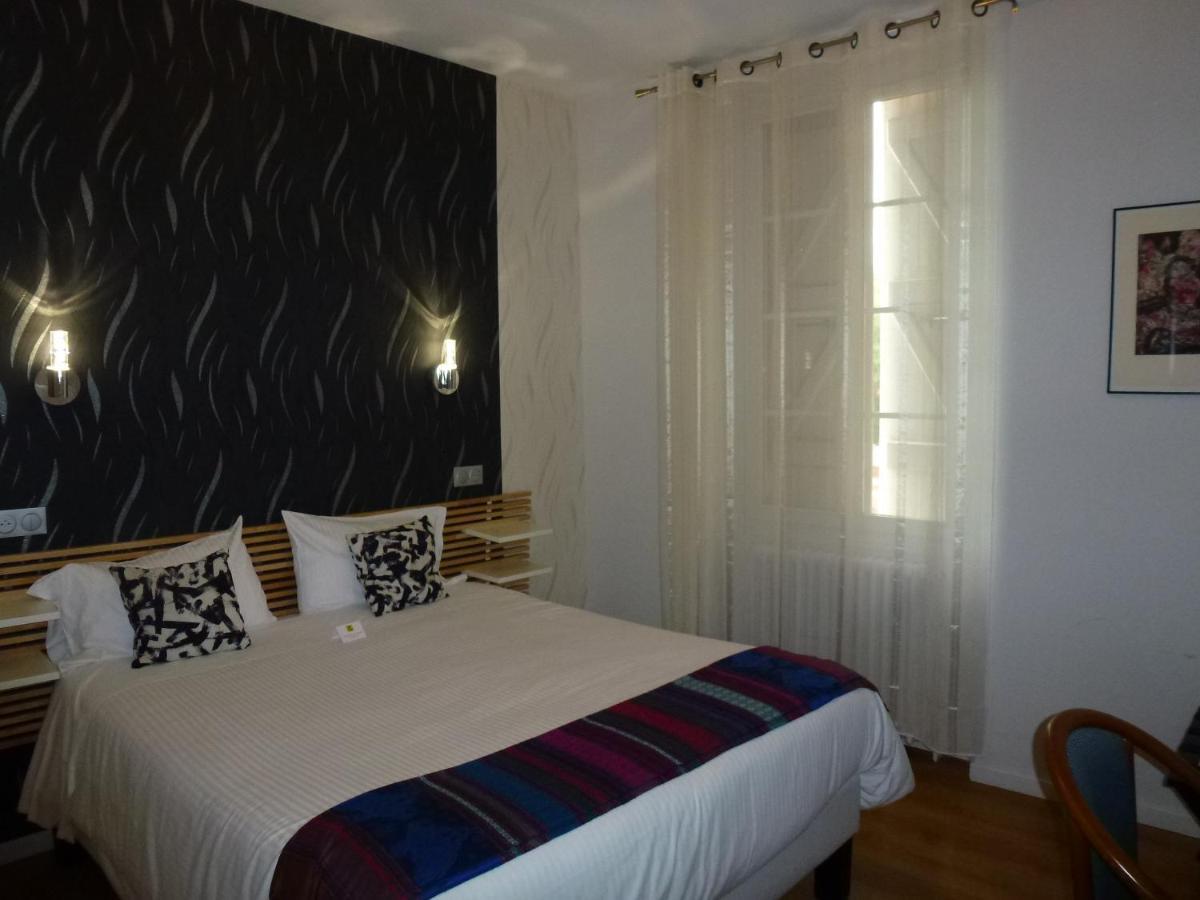 Logis L'arche De Hotel 2*